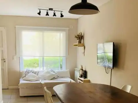 Duplex 3 Amb. 12. con Patio, en  Pellegrini Village, calle chubut, APTO CREDITO .