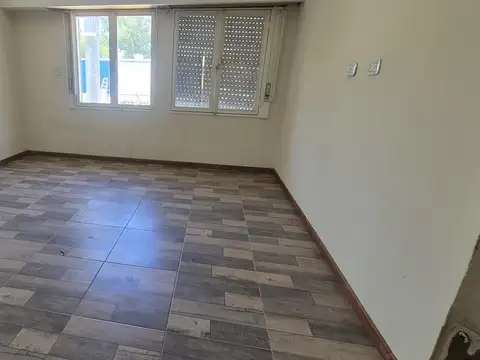 Departamento en Pueblo Esther - Patio - Parrillero