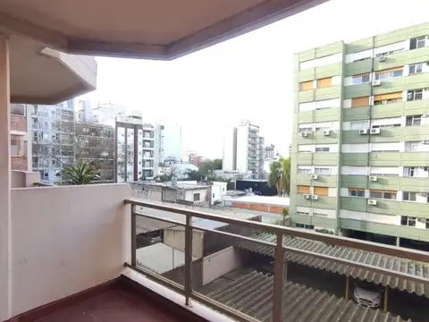 Departamento en Alquiler en Villa Ballester, $ 990.000