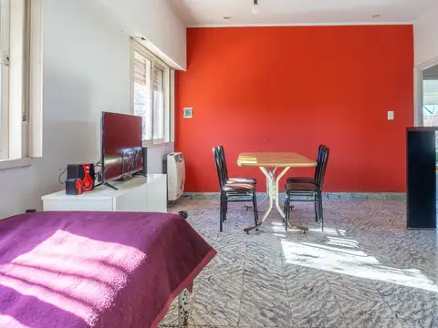 Casa 5 dormitorios venta Ensenada Multifamiliar