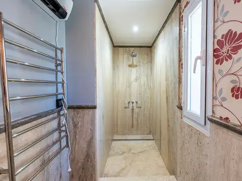 Casa 5 ambientes con 2 baños