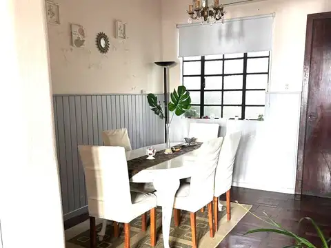 Casa 6 ambientes con 1 baño