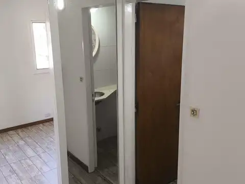 Departamento en Alquiler en Abasto, $ 450.000