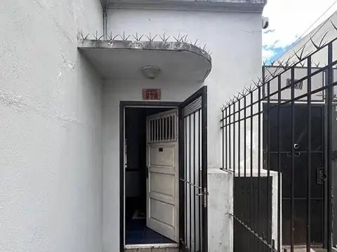 Depto Tipo Casa en Venta en Quilmes, USD 57.000