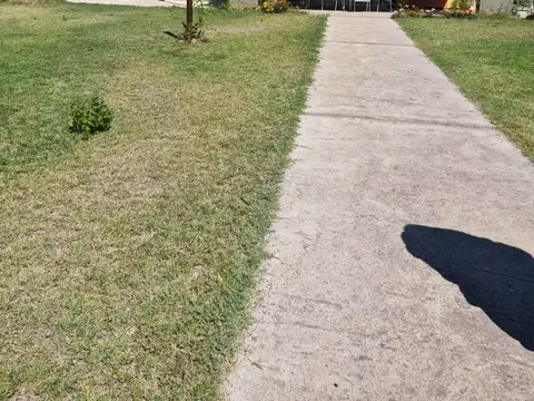VENTA TERRENO CON QUINCHO TIPO SALÓN LA PUNTILLA