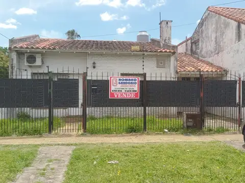 Chalet en venta 3 ambientes importante terreno