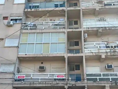 ARBO Y BLANCO 200, Piso 2