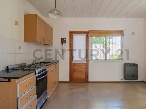 Depto Tipo Casa en Venta en City Bell, USD 93.000