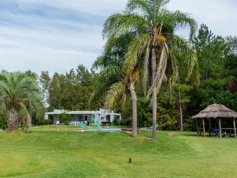 Casa en Venta 4 ambientes en Barrio Colonia de Chacras del Rio Lujan en Los Cardales, Campana