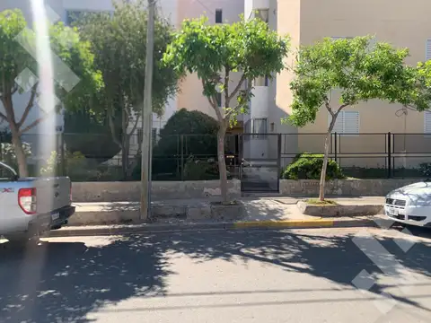 Departamento en Alquiler en Confluencia, $ 1.700.000