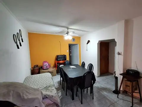 CASA EN VENTA 2 DORMITORIOS PATIO TERRAZA