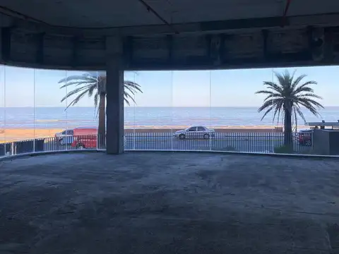 Oficina en Alquiler en Carrasco , USD 16.080