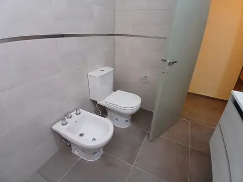 Casa en alquiler excelente ubicación.