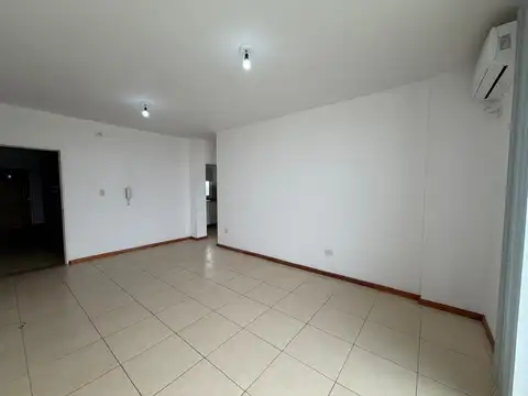 Colon 1300, Piso 5