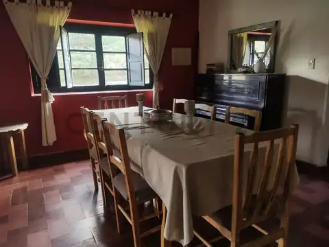 Casa en Venta con 4 cocheras