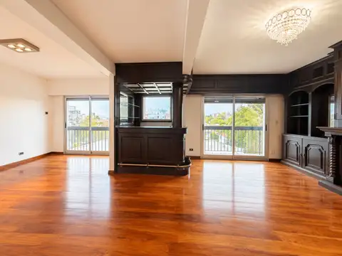 Departamento en Venta Cuatro Ambientes con Cochera y Balcon Lomas de Zamora