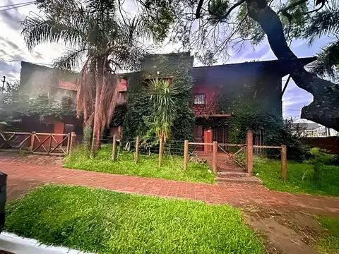 Excelente propiedad ubicada en esquina sobre Avenida.