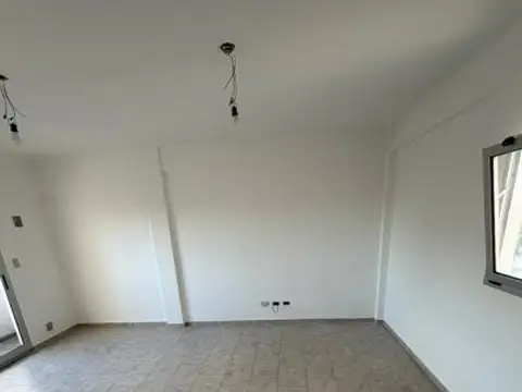 Departamento en Alquiler en Martín Coronado, $ 400.000