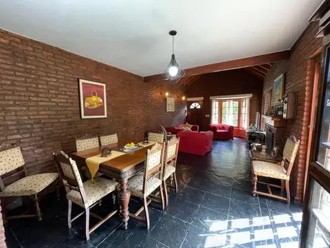 Casa en Alquiler en Loma Verde, USD 4.000