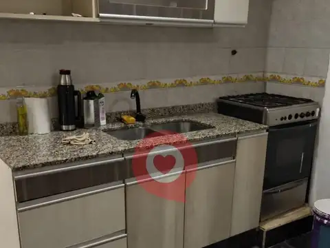 Casa 4 ambientes con 1 baño