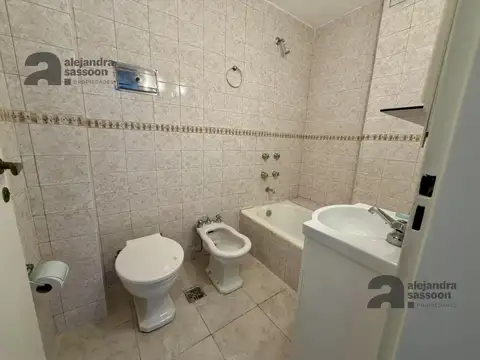 Departamento en Alquiler en Monserrat, $ 700.000