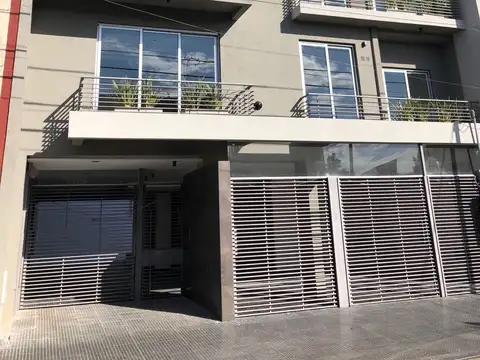 DEPARTAMENTO MONOAMBIENTE CON BALCON  - AL FRENTE
