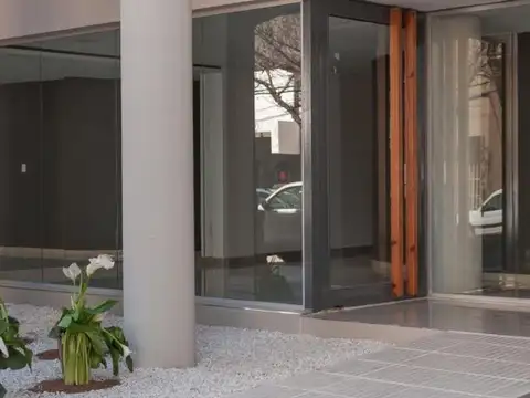 VENTA DEPARTAMENTO "EDIF. CALAS" EQUIPADO CÉNTRICO