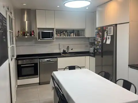 Departamento 4 ambientes con 2 baños