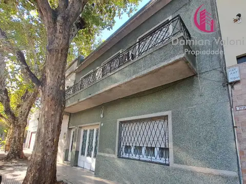 Depto Tipo Casa en Venta de 5 ambientes