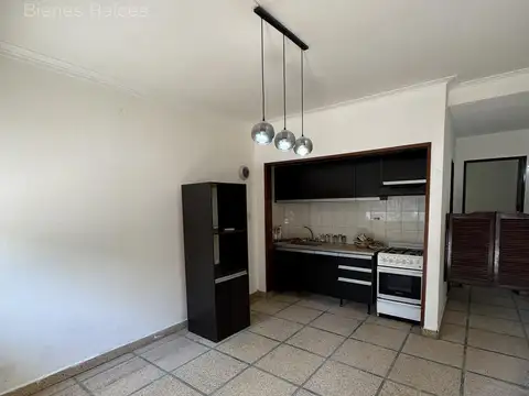 Depto Tipo Casa en Alquiler de 3 ambientes