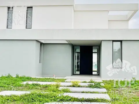 Casa en Venta en Villanueva, USD 540.000