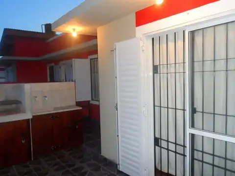 DEPARTAMENTO 3 AMBIENTES CON ENTRADA DE VARIOS AUTOS