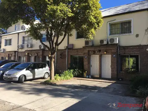 Depto Tipo Casa en Alquiler de 3 ambientes