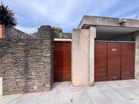 Casa en venta en OLIVEROS