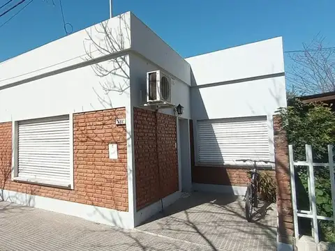 VENTA CASA 3 DORMITORIOS MACRO CENTRO DE ESPERANZA