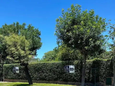 Esmeralda al 2500 Barrio La Esmeralda a 100mts de A. del Valle