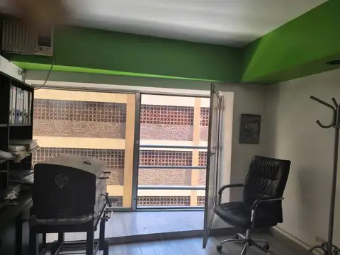 Oficina en Alquiler en Retiro, $ 800.000