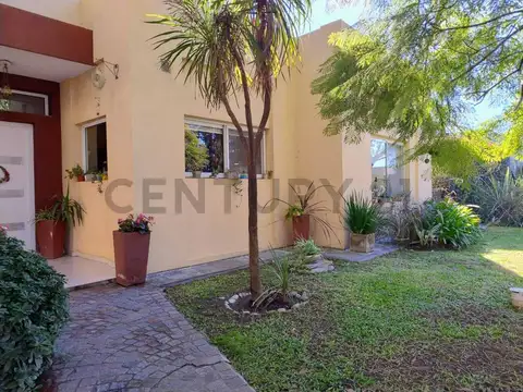 Casa en Venta en La Reja, USD 275.000