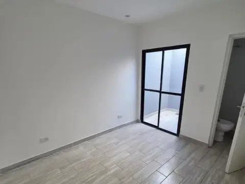 Depto Tipo Casa en Venta de 1 dormitorio