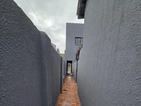 Depto Tipo Casa en Venta al Este