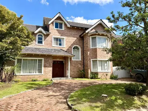Casa en Venta de 4 dormitorios