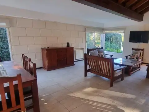Casa en Alquiler de 3 dormitorios