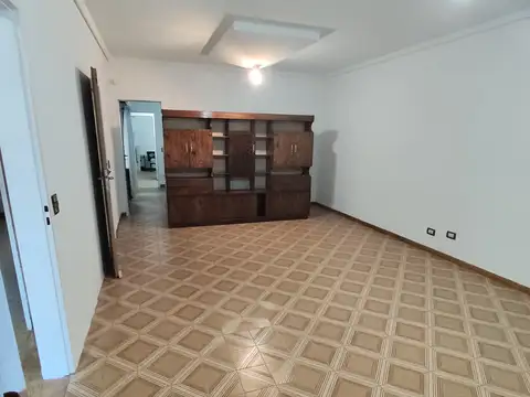 Casa en Venta en Liniers, USD 180.000