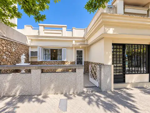 Venta de dos casas en conjunto en Republica de la Sexta