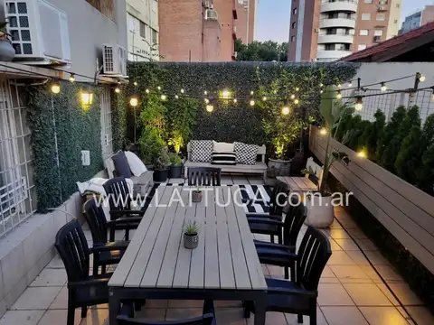 VENTA DEPARTAMENTO  – FRENTE AL RIO – DOS DORMITORIOS CON PATIO