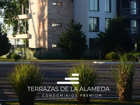 Departamento con jardín - Barrio La Alameda