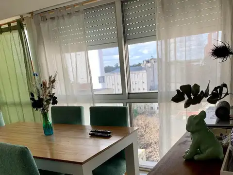 VENTA DPTO DE DOS DORM Y COCHERA