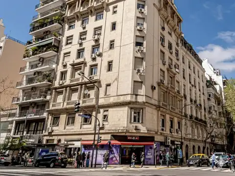 Av. Callao esquina Vicente Lopez, UNICA cúpula con jardín 320 m2 en  alquiler