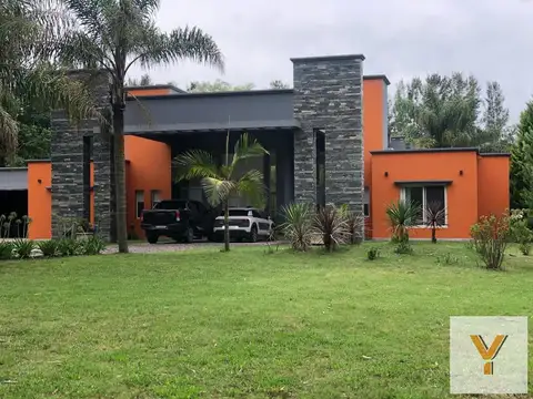 Casa en venta - 3 Dormitorios 4 Baños 4 Cocheras - 5600Mts2 - Campos de Roca I, Coronel Brandsen