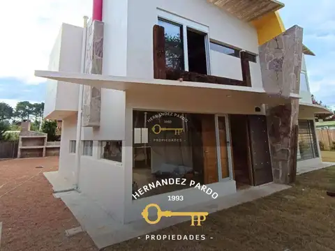 A estrenar! ultima unidad! 3 dormitorios y dos baños.